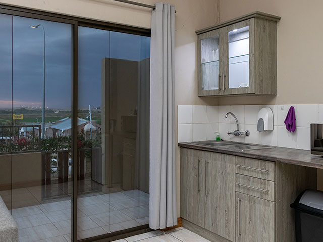 Upington Lodge Accommodation - High Breeze Lodge