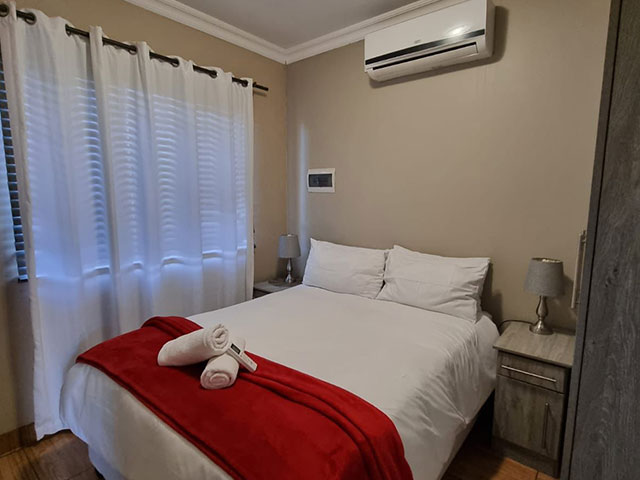 Upington Lodge Accommodation - The Cape Lodge