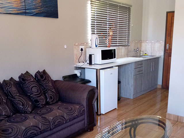 Upington Lodge Accommodation - The Cape Lodge