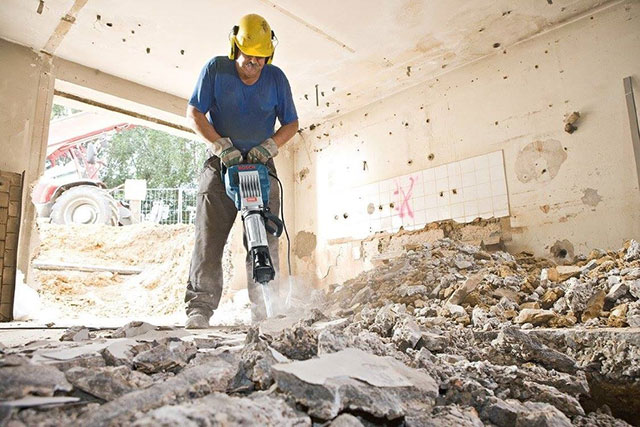 Hiring Business in Upington - Hireman Tool & Traoiler Hire Logo