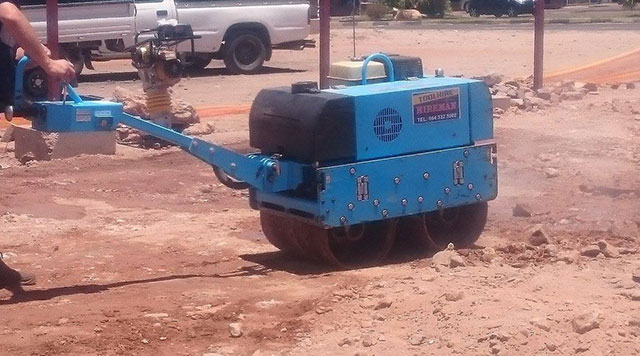 Hiring Business in Upington - Hireman Tool & Traoiler Hire Logo