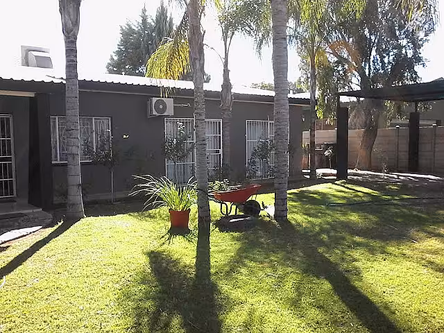Guest House Accommodation in Upington - Tehillah Guest House