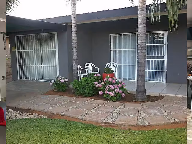 Guest House Accommodation in Upington - Tehillah Guest House