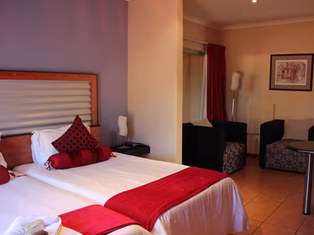 Guest House Accommodation in Upington - Habitat Guest Village